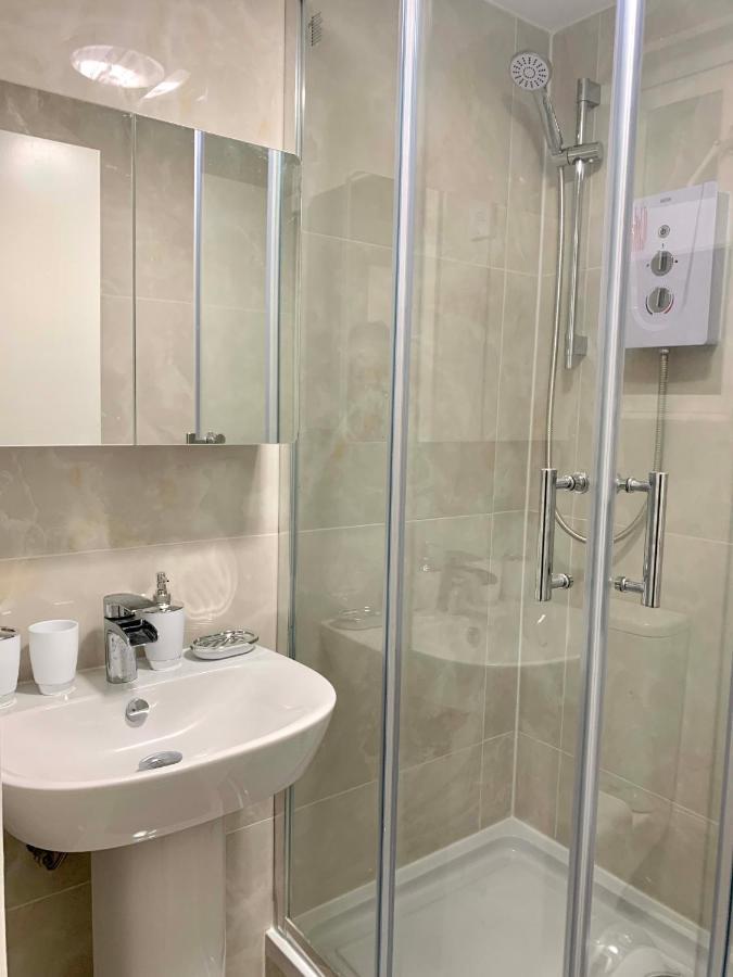 Stylish En Suite Double Room Kensington Лондон Экстерьер фото